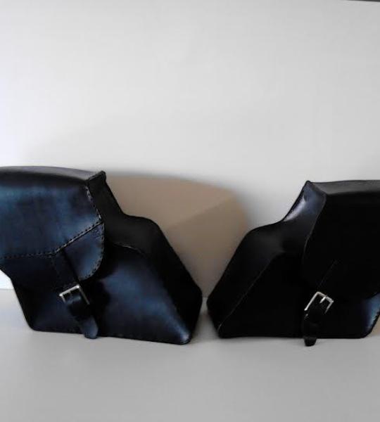 Coppia Borse in Cuoio Nero per Yamha Custom 900