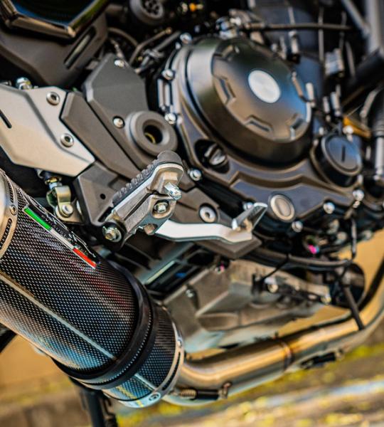 Scarico GPR compatibile con Kawasaki Z 650 RS 2021-2023 - Satinox Poppy 